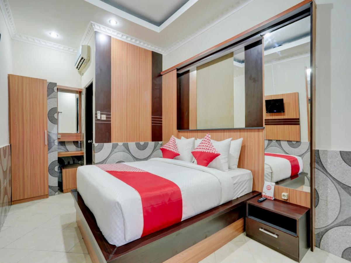 Oyo 90131 Liberty Guest House Sempidi Экстерьер фото